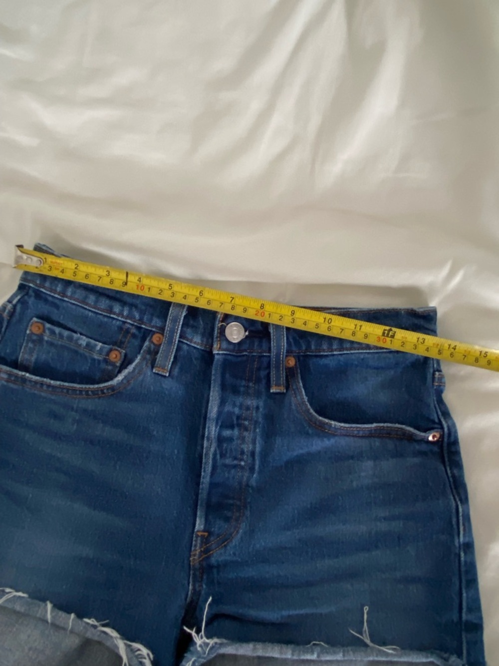 Levis Denim Shorts - Picture 5 of 14